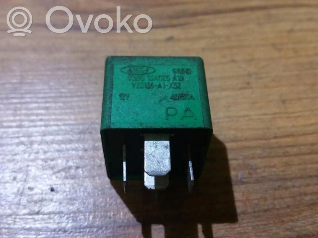 Ford Mondeo MK I Otros relés 