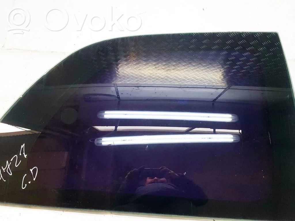 Vidrio lateral trasero