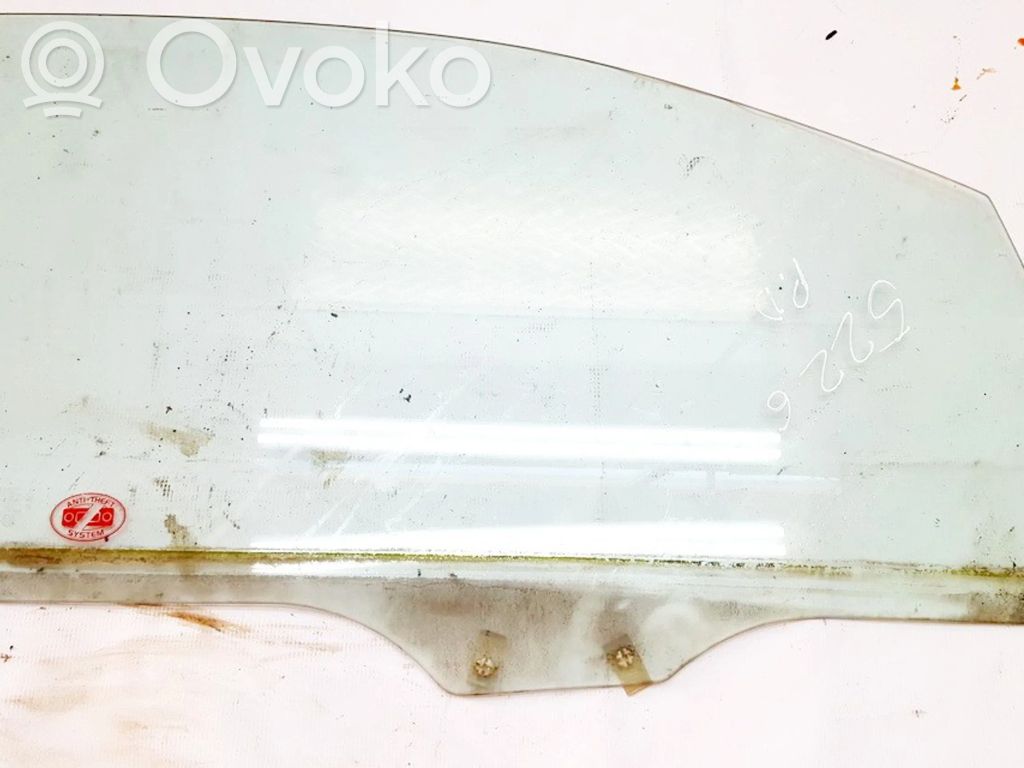 Etuoven ikkunalasi, neliovinen malli