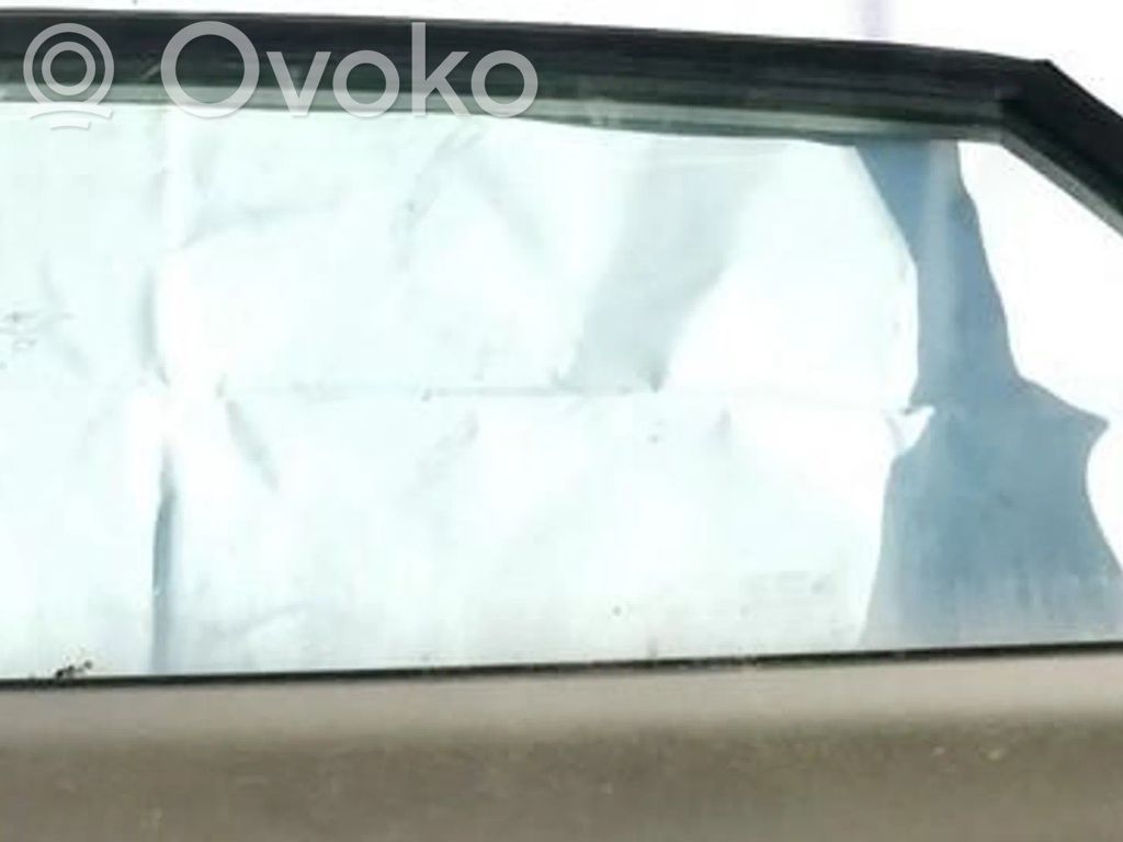 Takaoven ikkunalasi