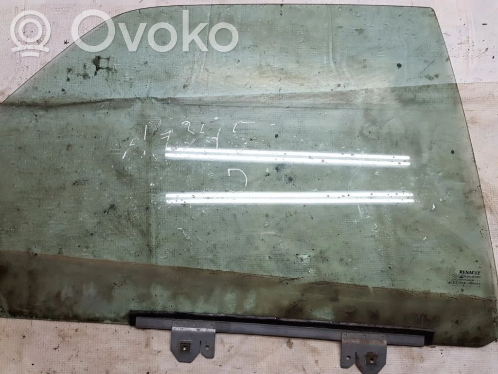 Takaoven ikkunalasi