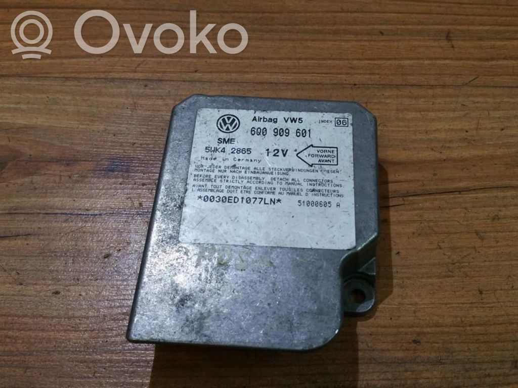 Volkswagen Polo III 6N 6N2 6NF Unitate/modul de comandă airbaguri 