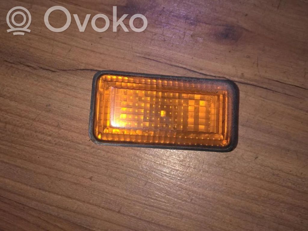 Volkswagen Golf III Indicatore di direzione del parafango anteriore 