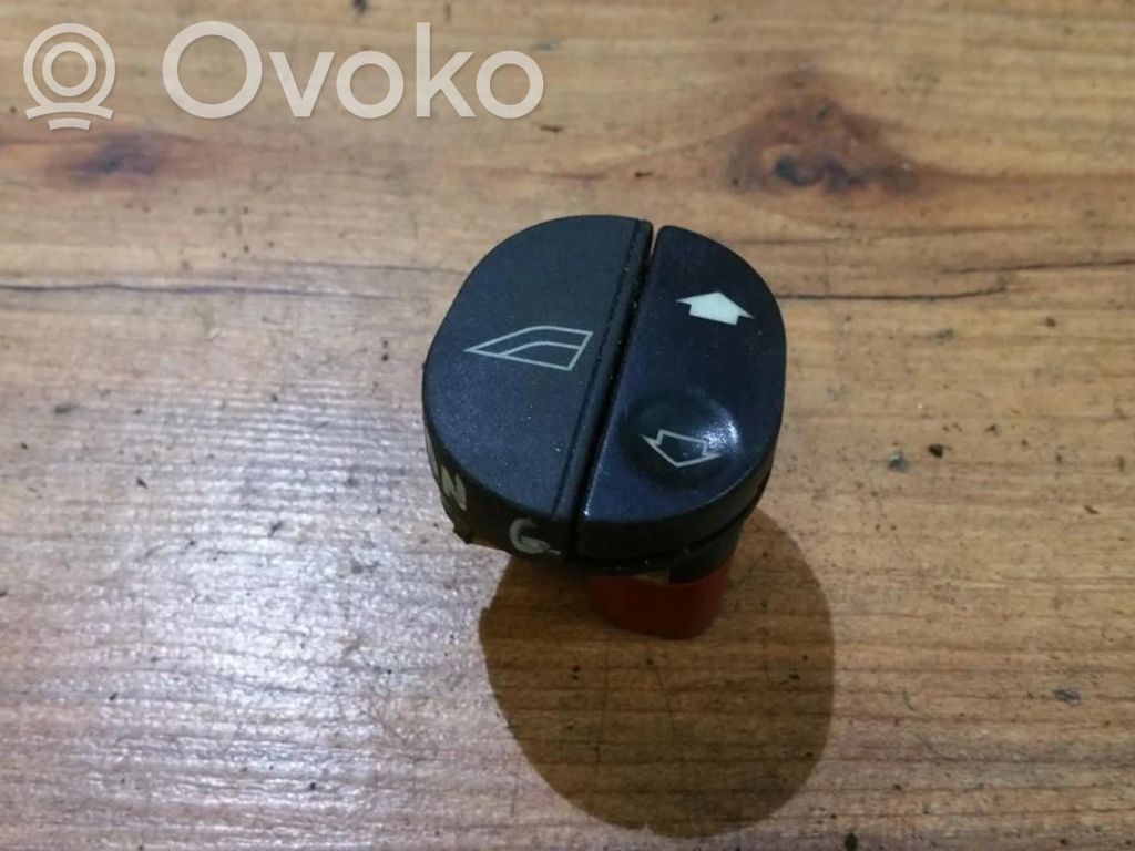 Ford Fiesta Interruttore di controllo dell’alzacristalli elettrico 
