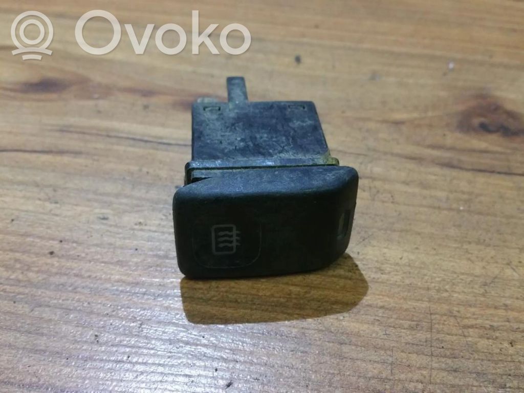 Volkswagen Golf II Bouton de dégivrage pare-brise