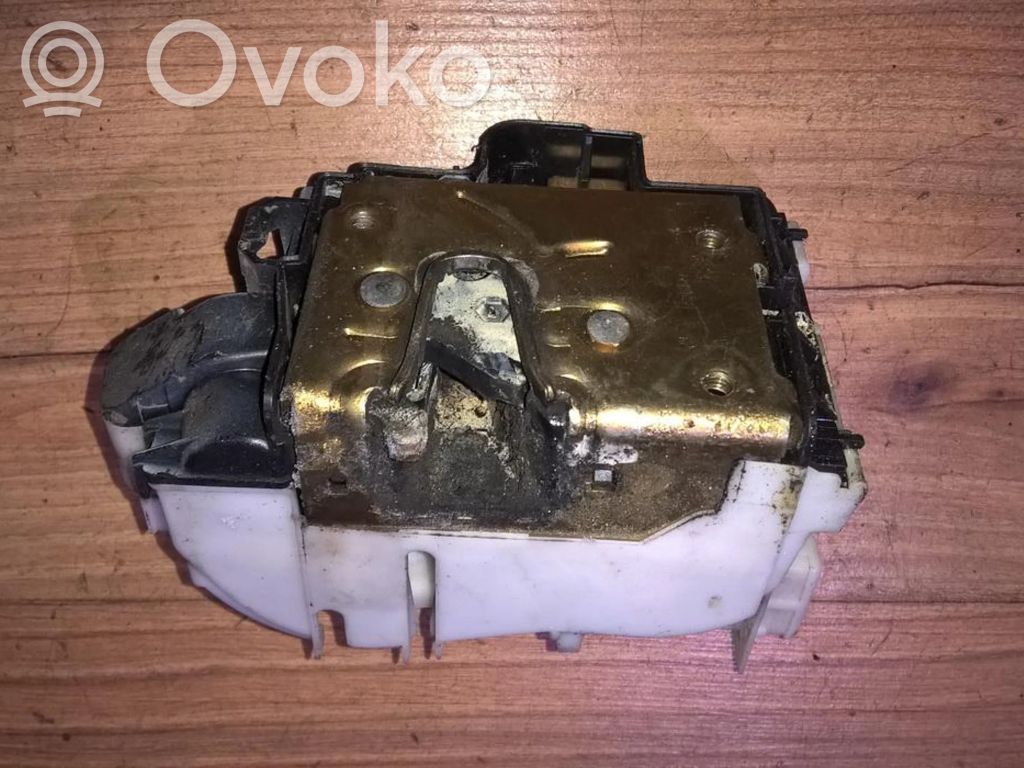 Volkswagen Golf III Încuietoare ușă față 