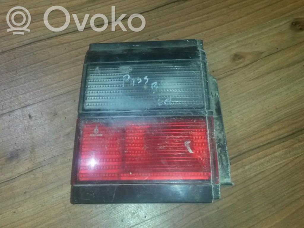 Volkswagen PASSAT B3 Luci posteriori del portellone del bagagliaio 