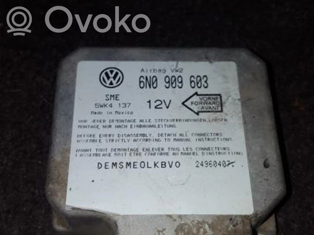 Volkswagen PASSAT B4 Unitate/modul de comandă airbaguri 