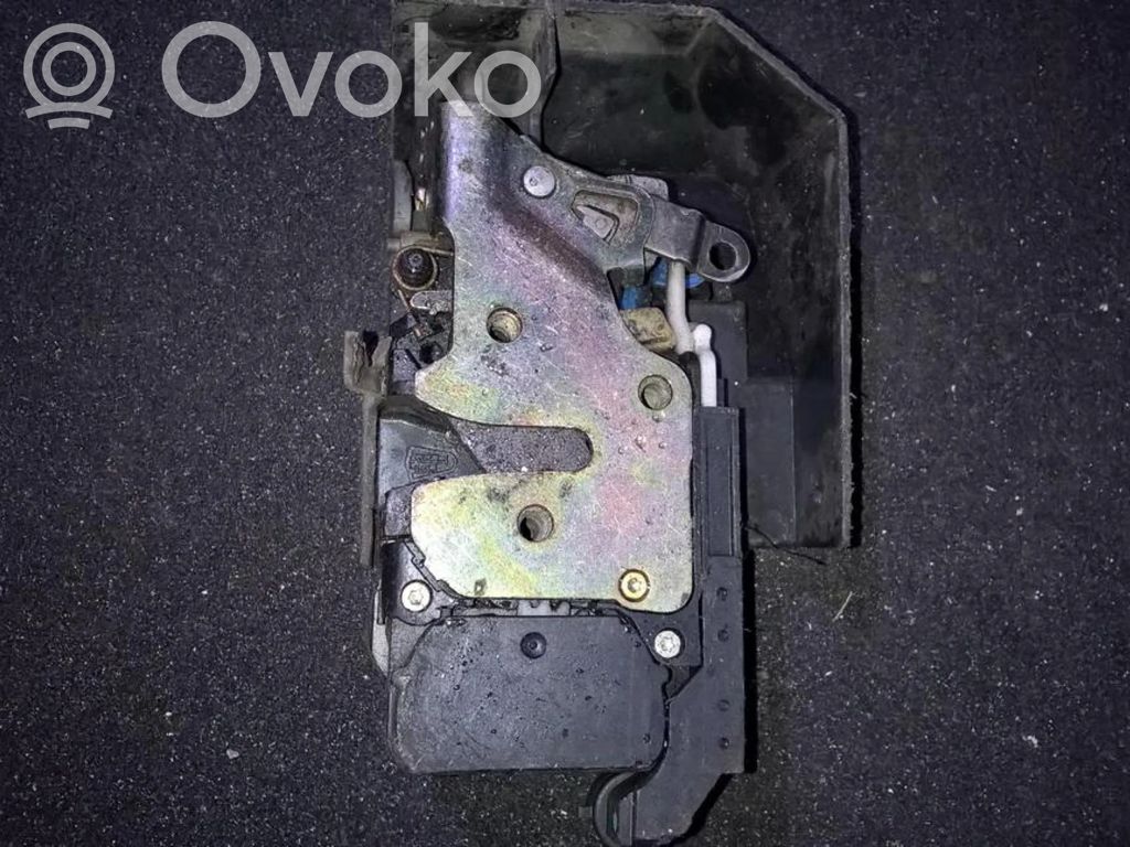 Alfa Romeo 156 Etuoven lukko 