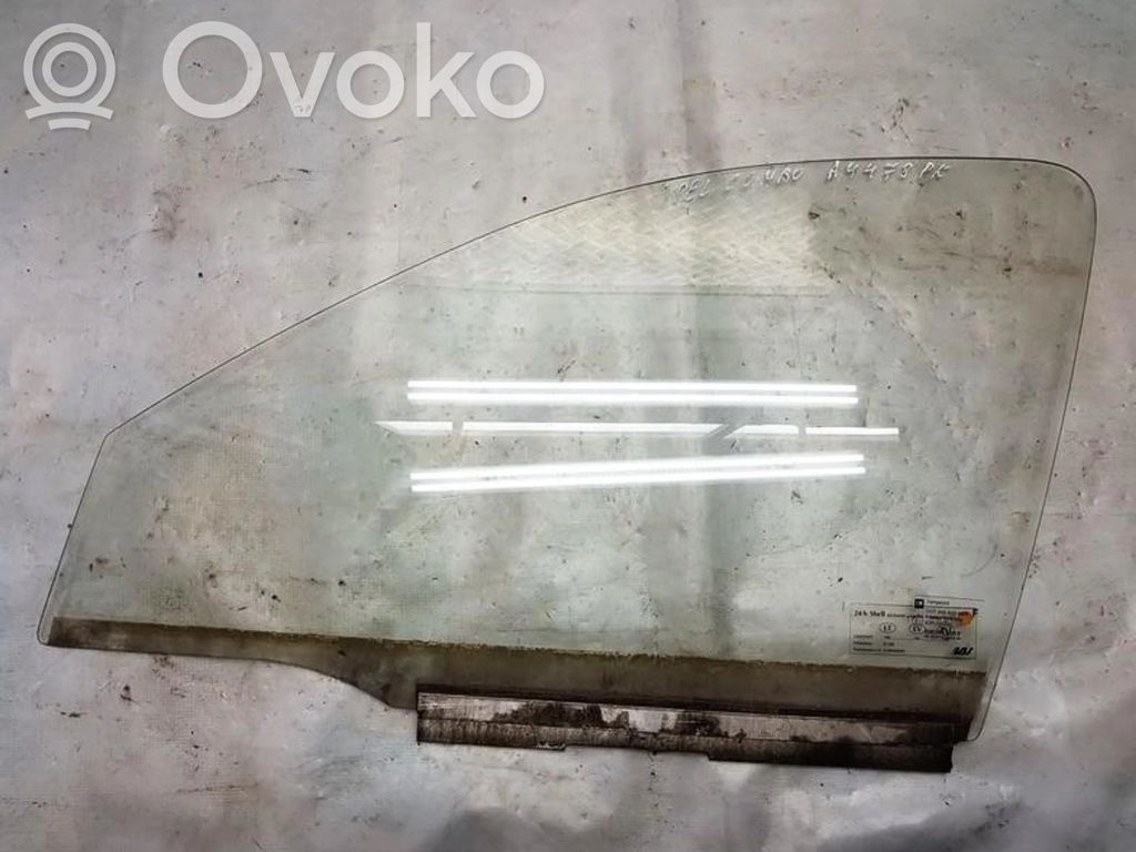 Etuoven ikkunalasi, neliovinen malli
