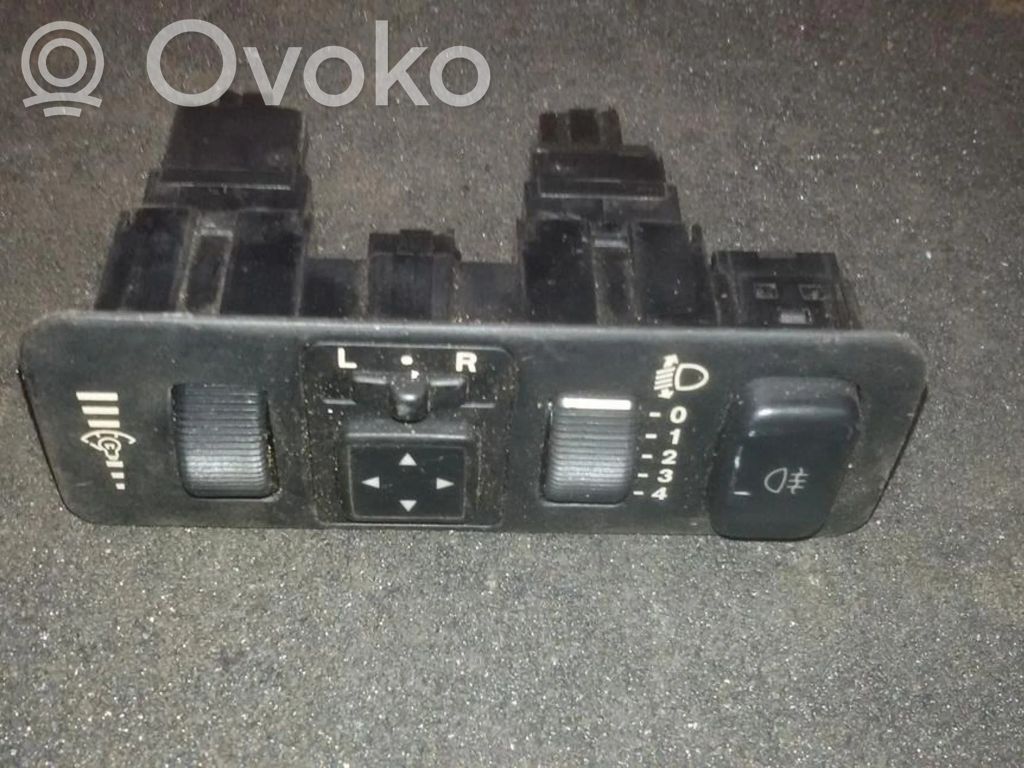 Mitsubishi Carisma Interruptor del espejo lateral 