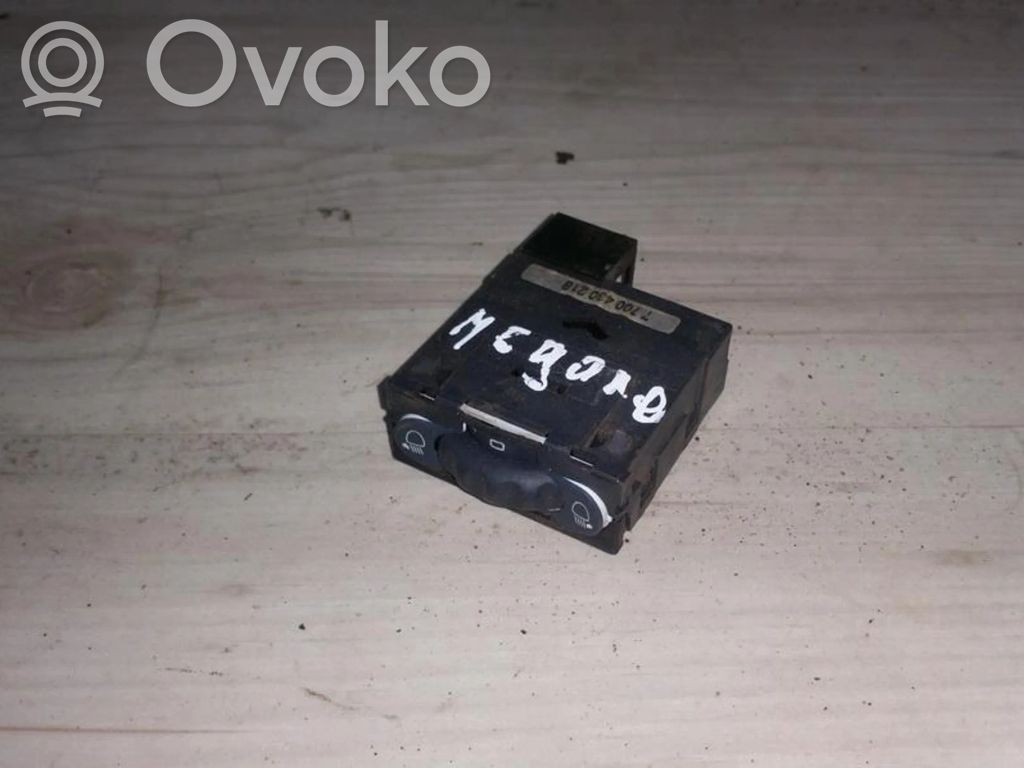 Renault Megane I Interruttore di regolazione livello altezza dei fari 