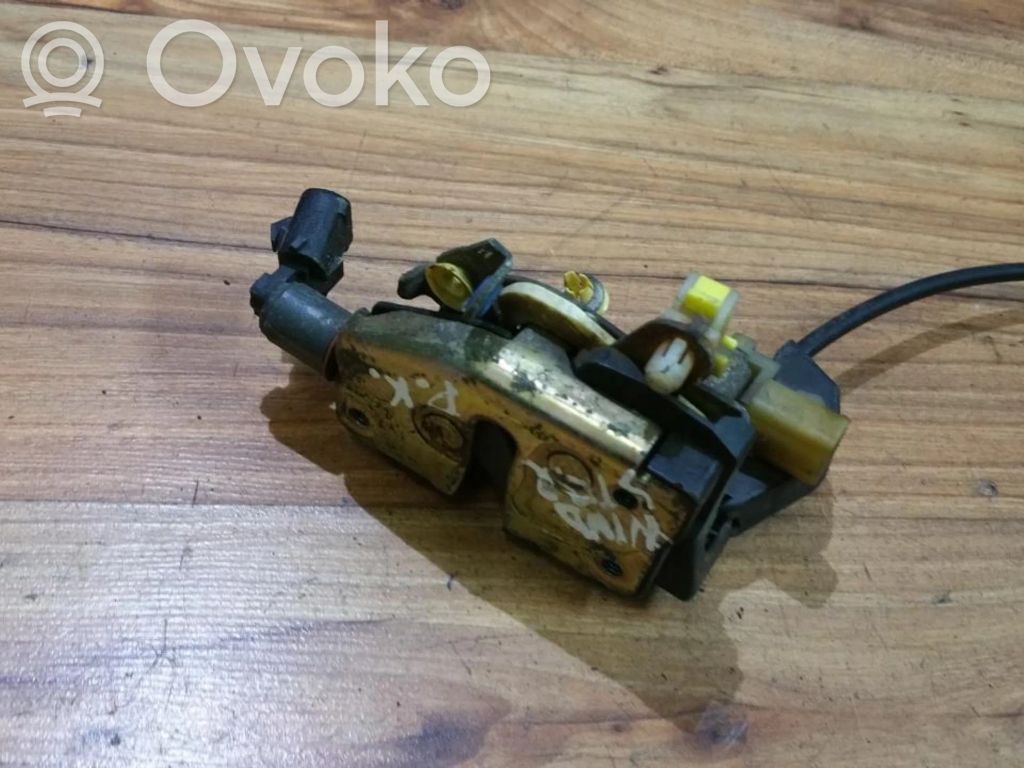Etuoven lukko