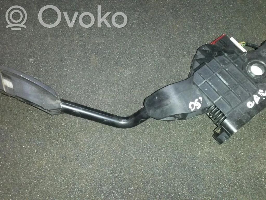 Opel Corsa D Pedał gazu / przyspieszenia 