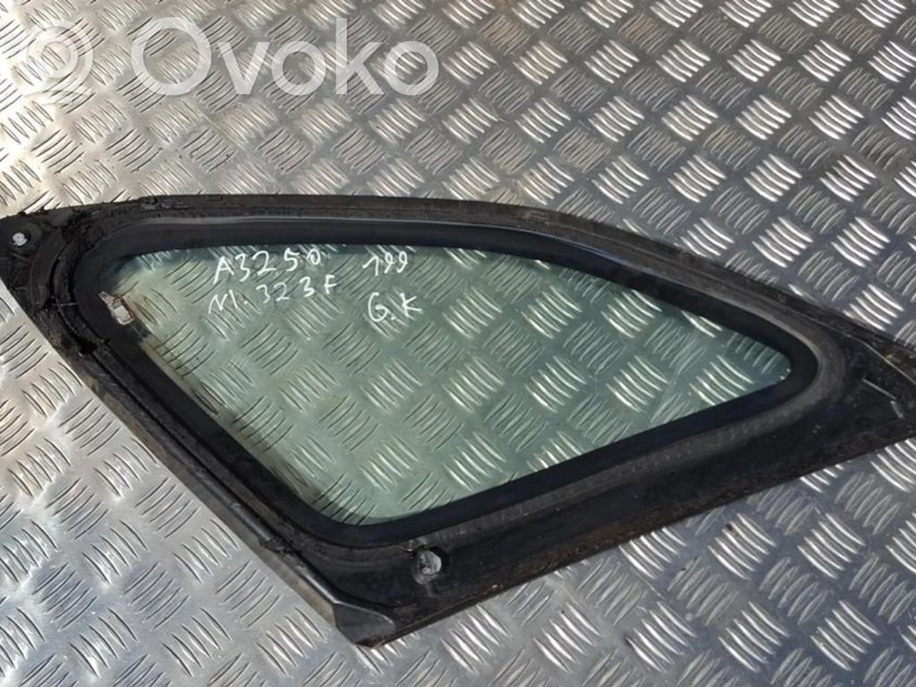 Mazda 323 F Szyba karoseryjna drzwi tylnych 