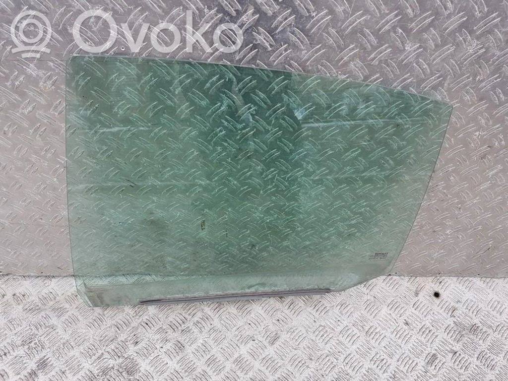 Takaoven ikkunalasi