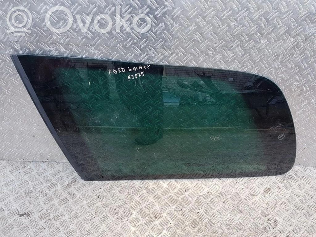 Rear side window