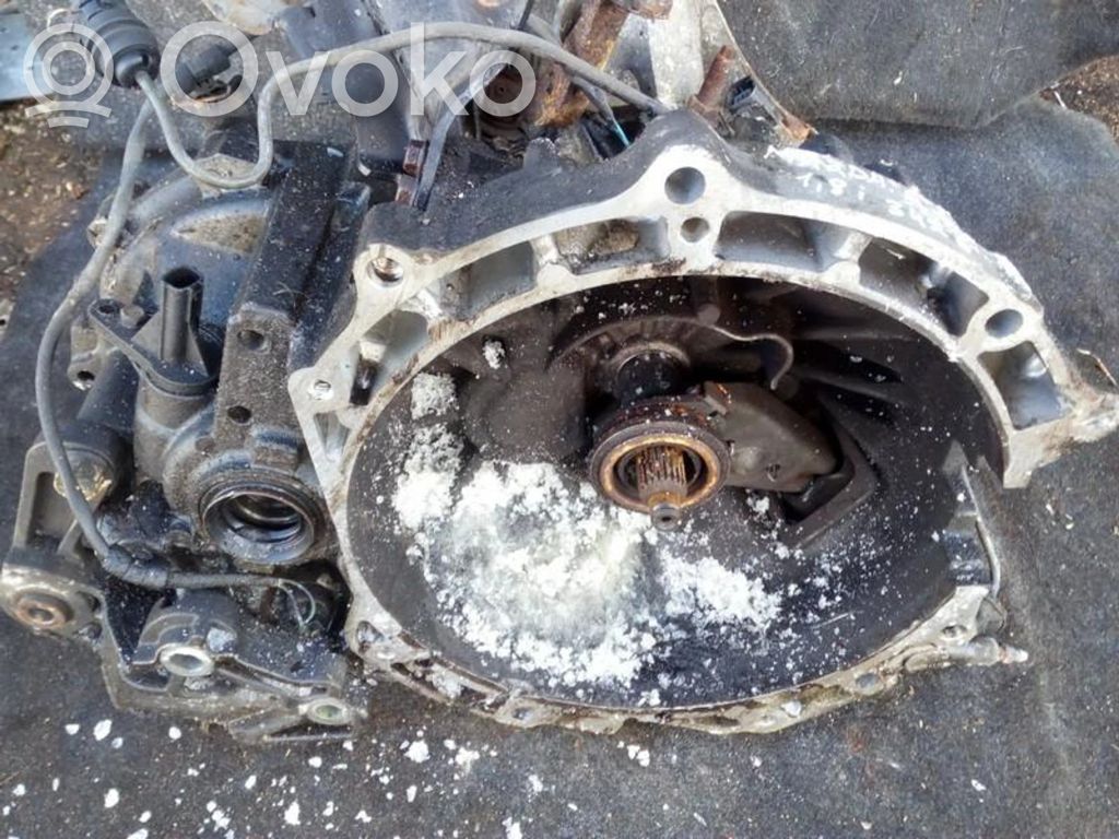 Manual 5 speed gearbox