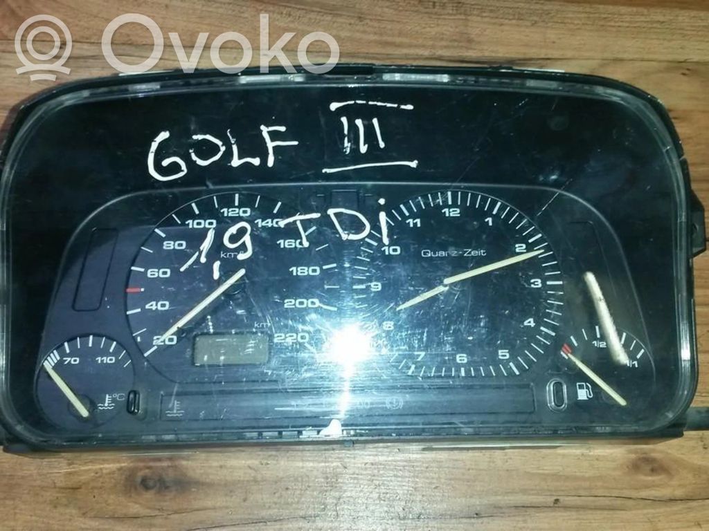 Volkswagen Golf III Licznik / Prędkościomierz 