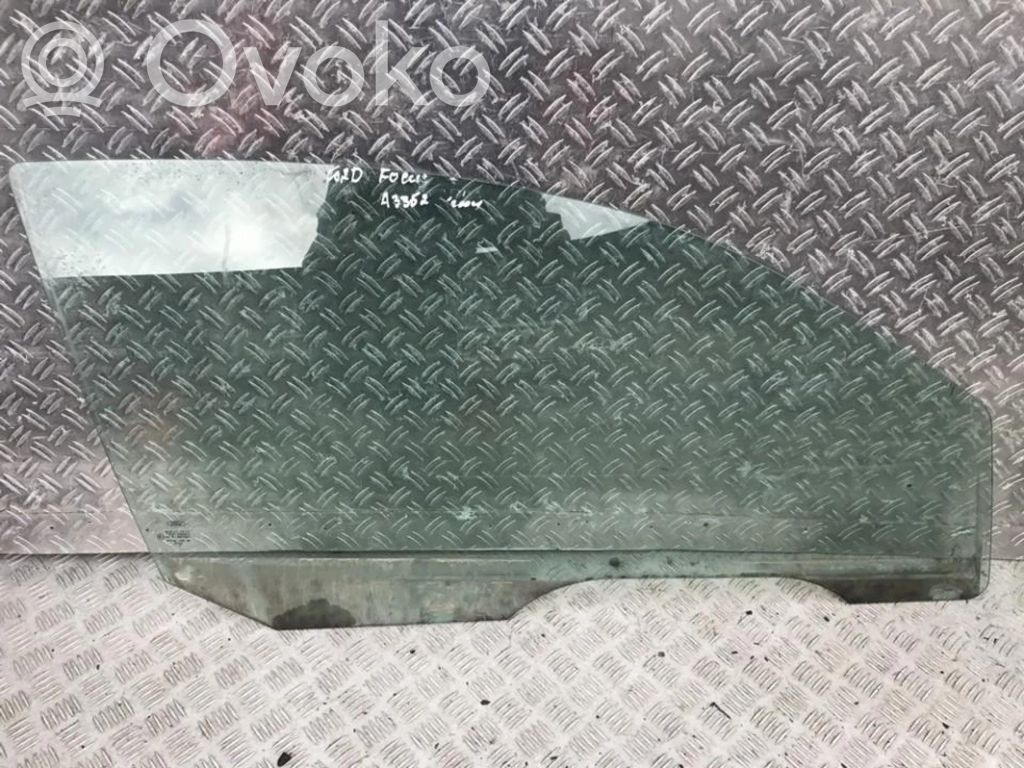 Etuoven ikkunalasi, neliovinen malli