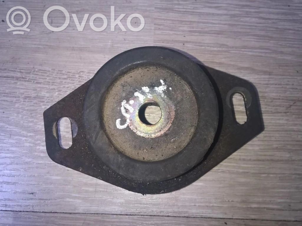 Supporto di montaggio del motore