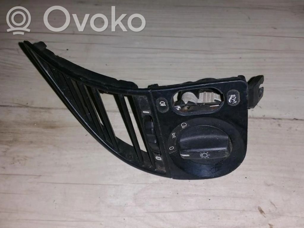 BMW 3 E36 Przełącznik świateł 