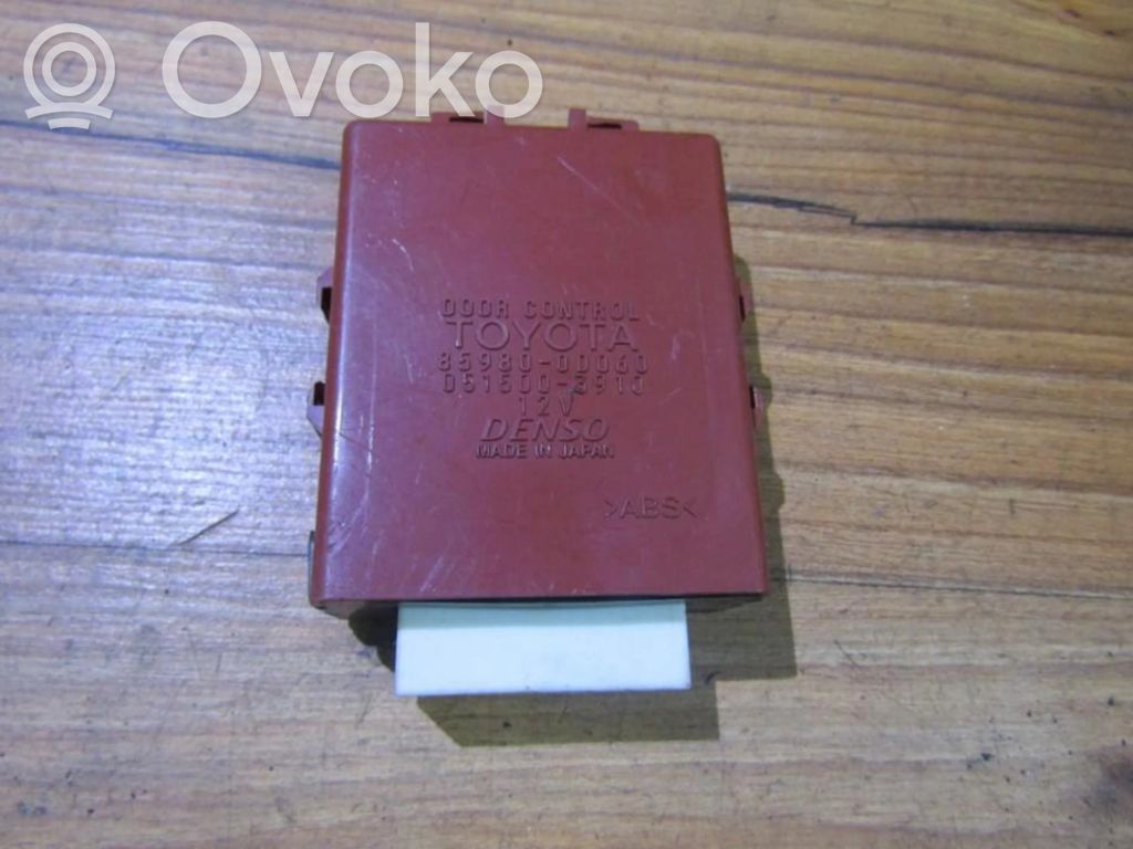 Toyota Corolla E120 E130 Autres unités de commande / modules 