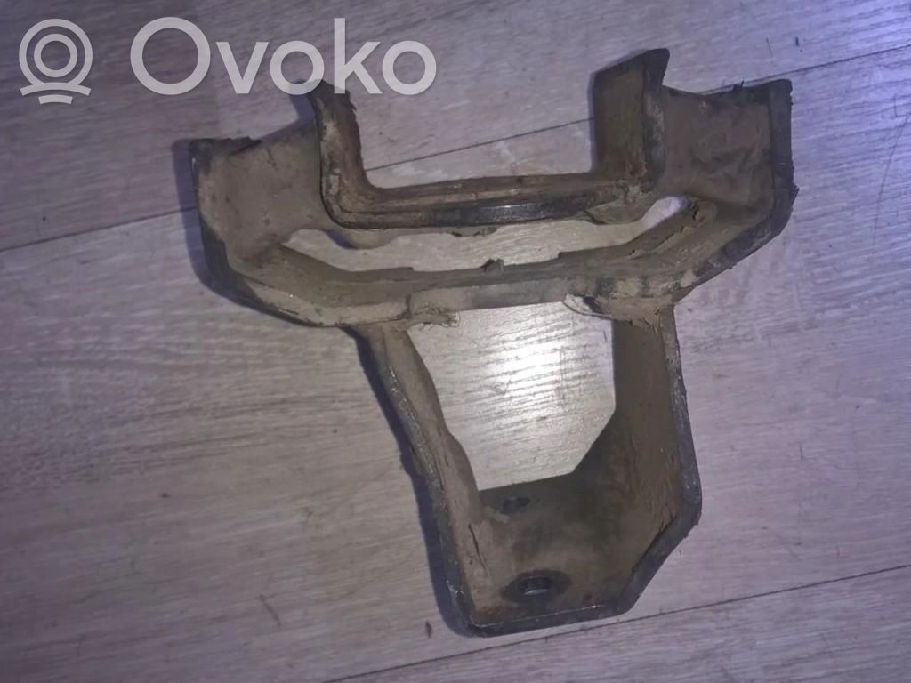 Engine mounting bracket   XR133078,XR133078