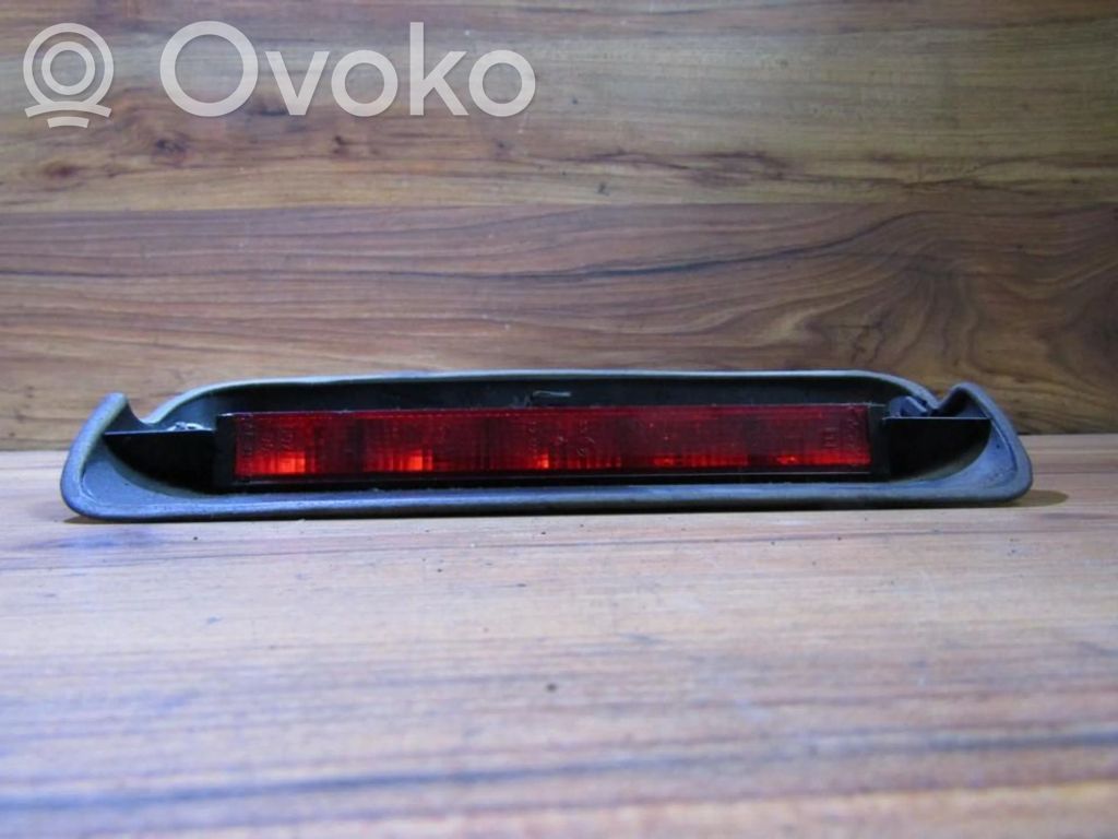 Ford Mondeo MK II Troisième feu stop