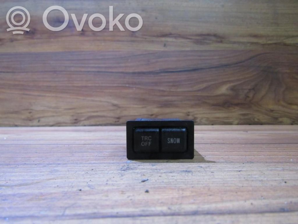 Traction control (ASR) switch