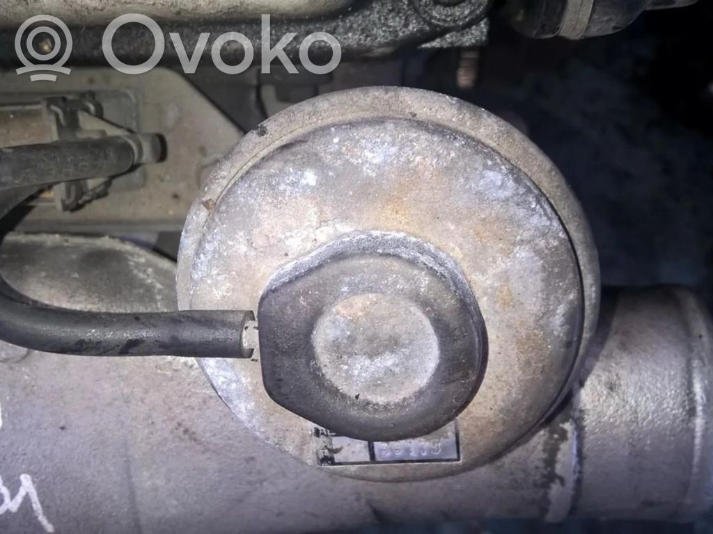 Nissan Sunny Supapă EGR 