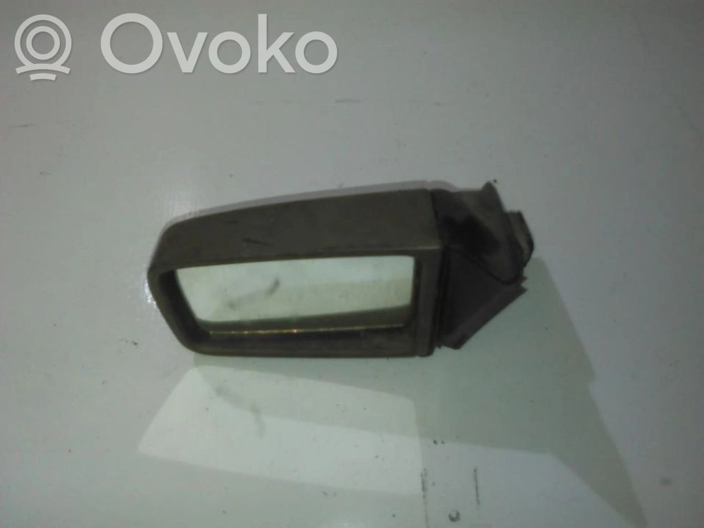 Opel Kadett E Espejo lateral eléctrico de la puerta delantera 