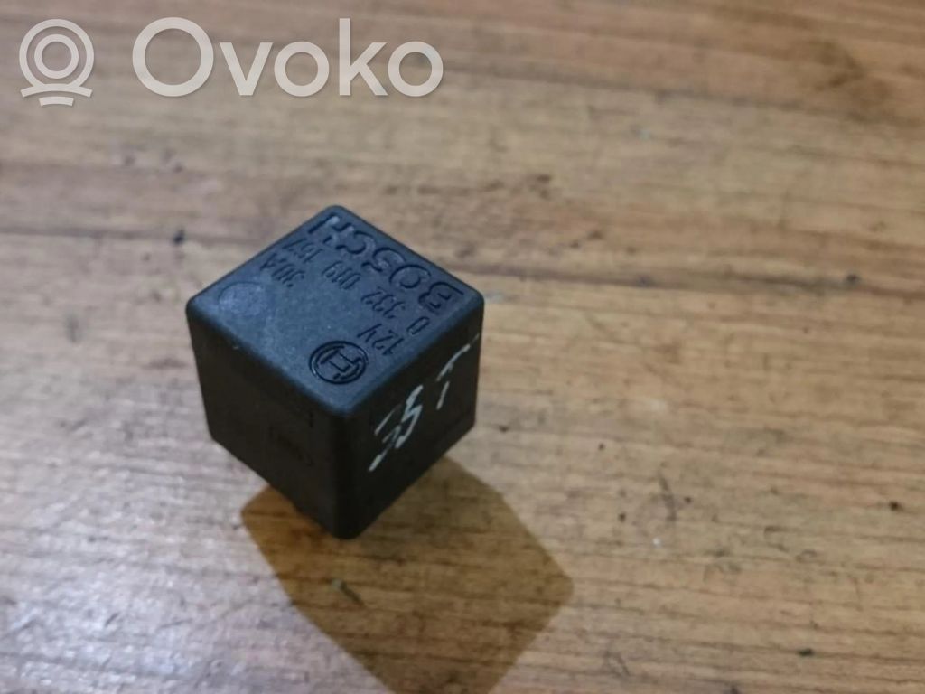 Toyota Carina T190 Sonstige Relais 