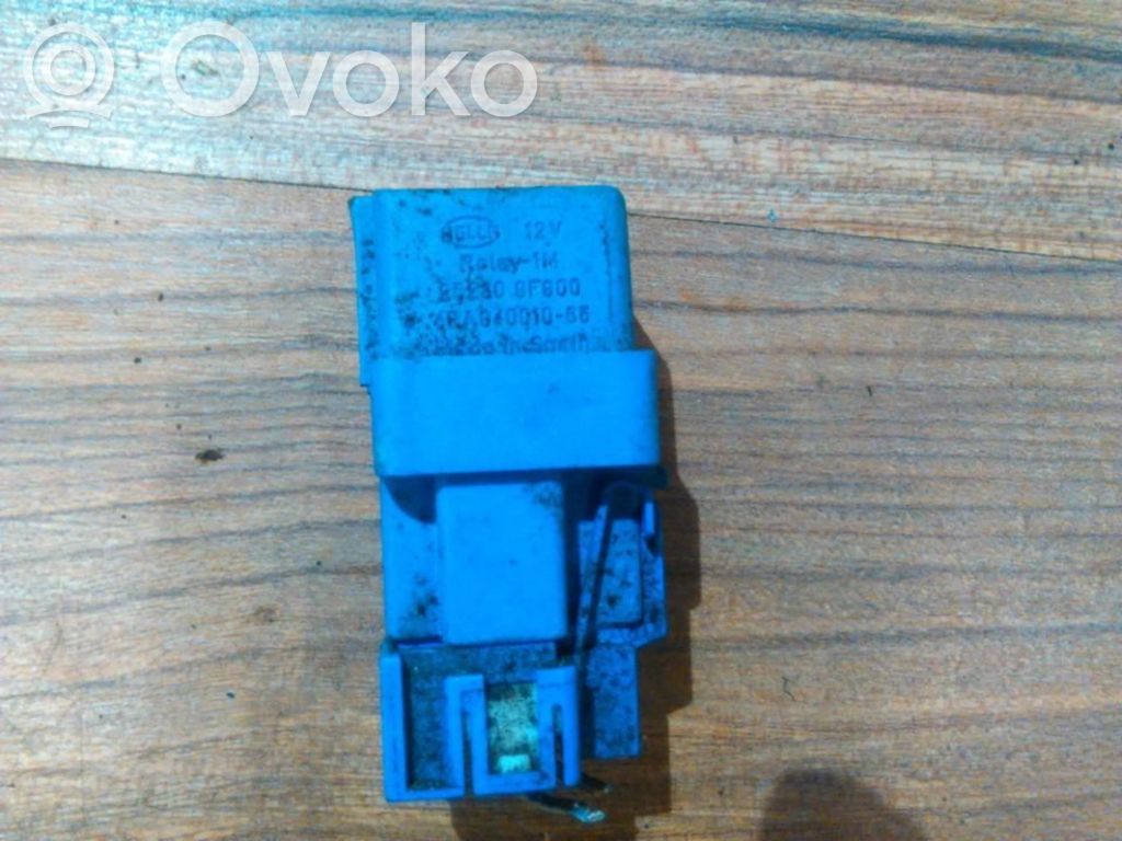 Nissan Primera Alte relee 