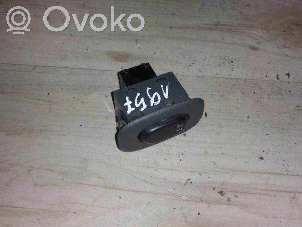 Electric window control switch   4927547,4927547