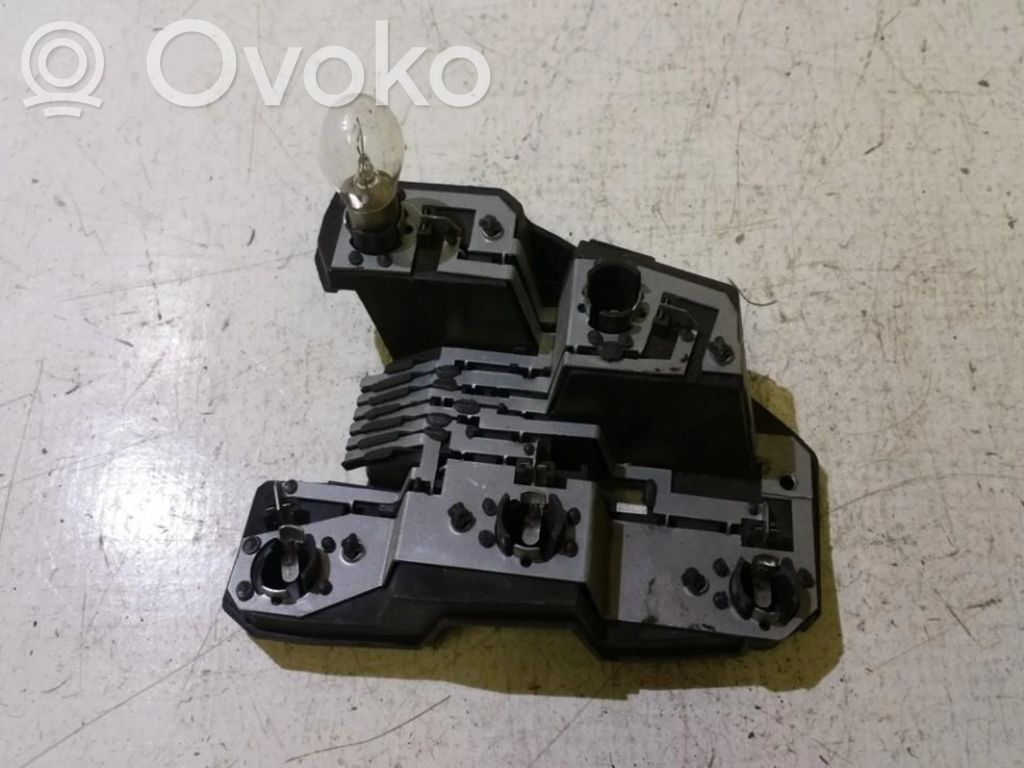 Rover 414 - 416 - 420 Porte ampoule de feu arrière