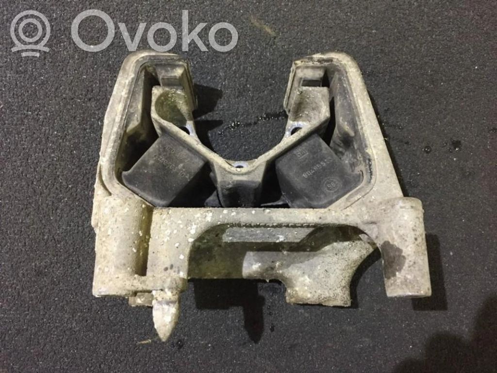 Opel Vectra B Engine mount bracket 