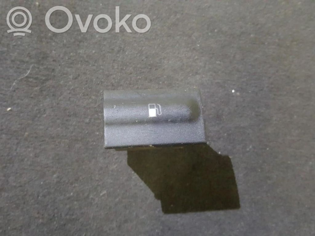 Skoda Octavia Mk1 (1U) Comutator deschidere clapetă rezervor 