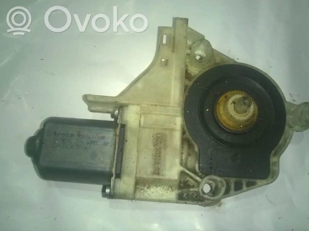 Volkswagen PASSAT B6 Motor macara geam ușă față 