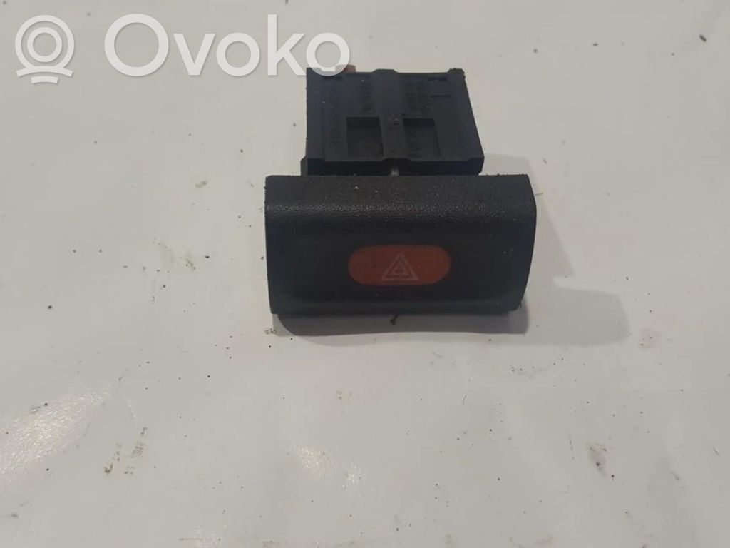 Hazard light switch   90457315,90508256,90457315,90508256