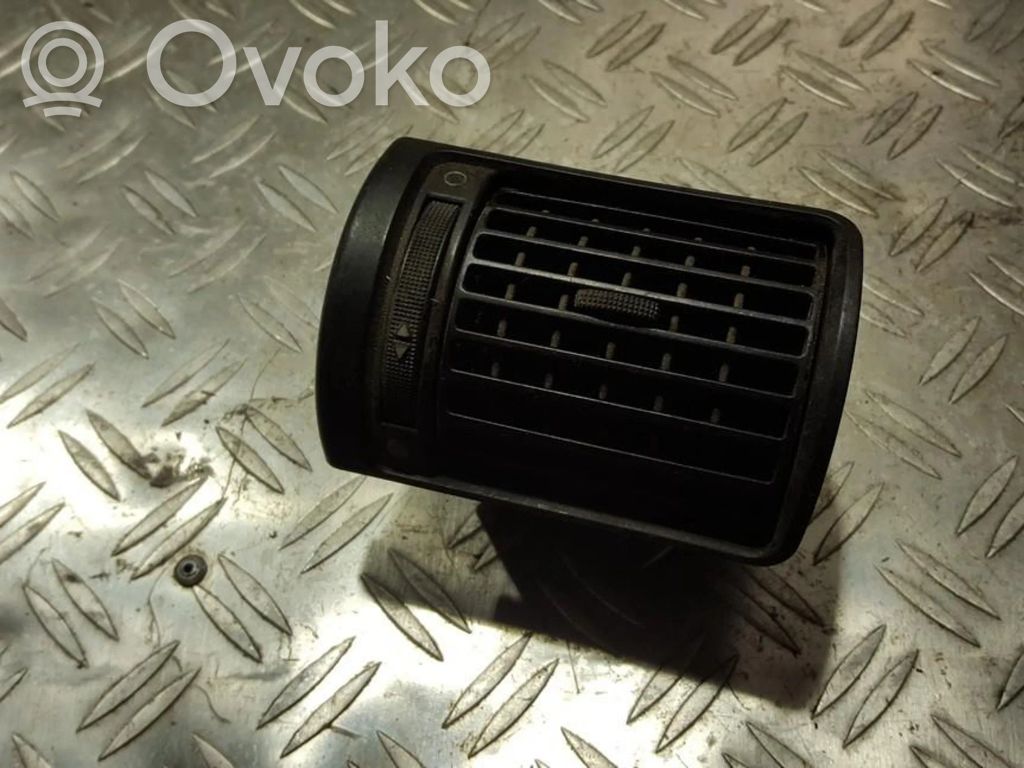 Audi A4 S4 B5 8D Griglia di ventilazione centrale cruscotto 
