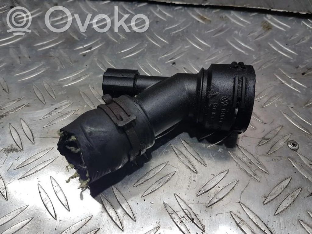 Volkswagen Polo Engine coolant pipe/hose 