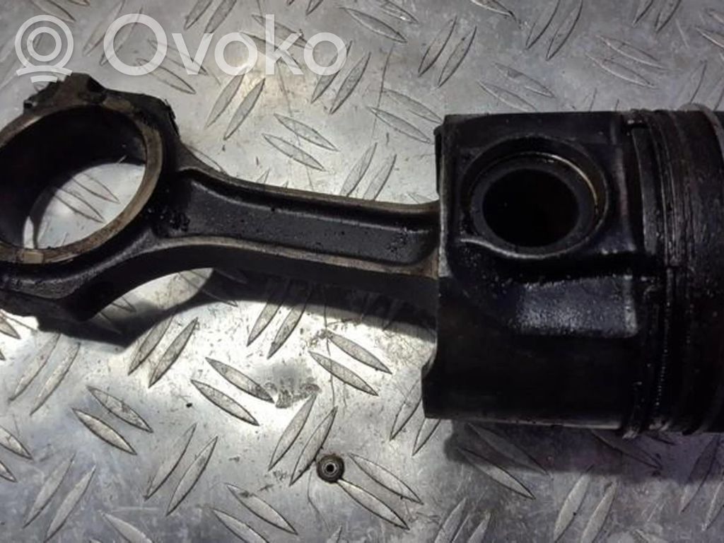 Ford Transit Piston cu bielă 