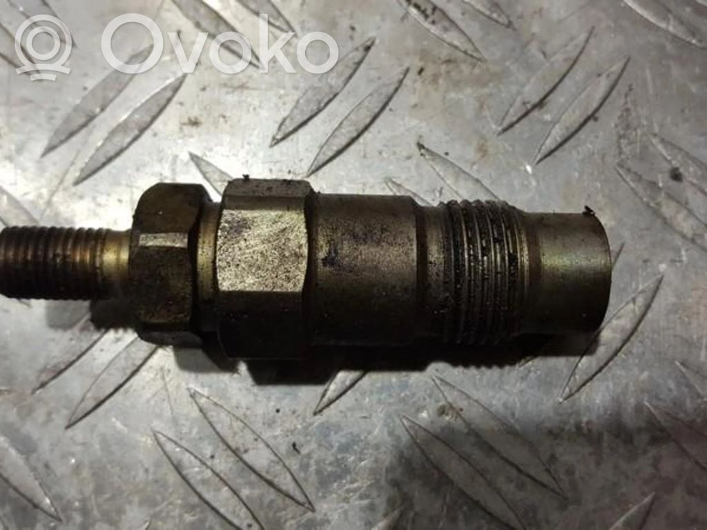 Nissan Sunny Inyector de combustible 