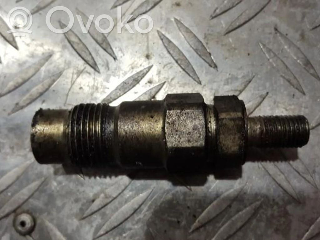 Nissan Sunny Inyector de combustible 