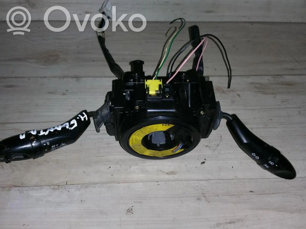 Hyundai Elantra Bloc semnalizator și ștergător parbriz