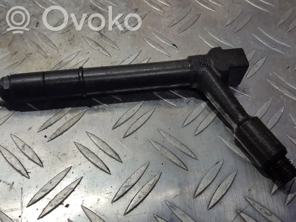 Opel Astra G Wtryskiwacz paliwa 