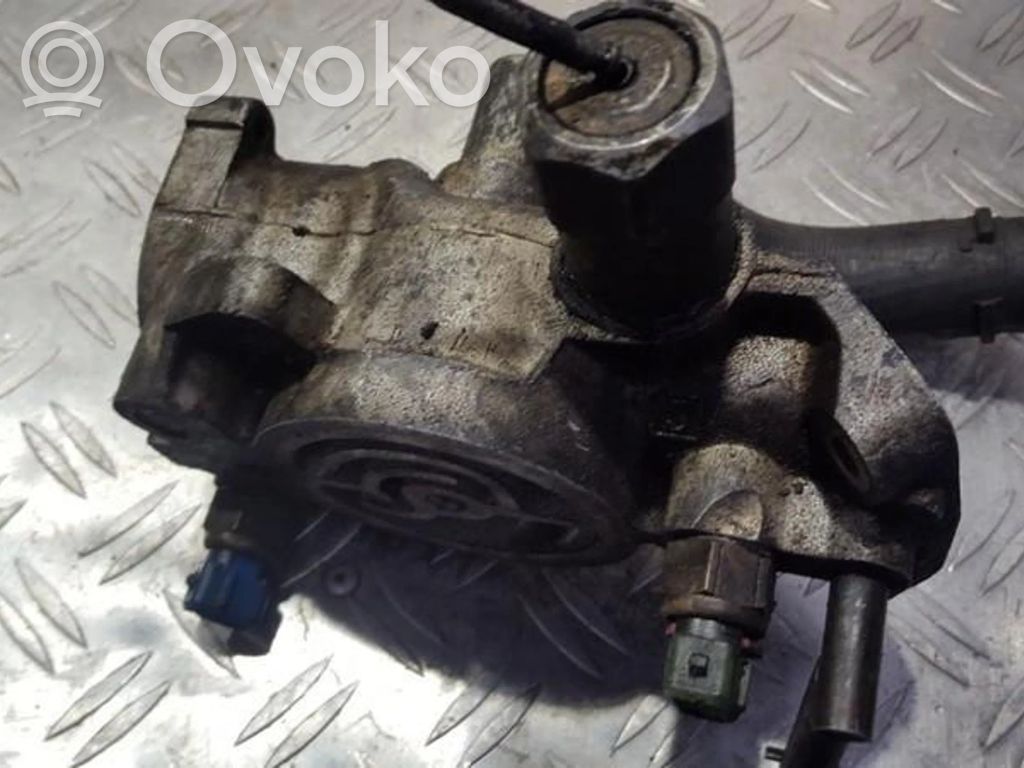 Engine coolant pipe/hose