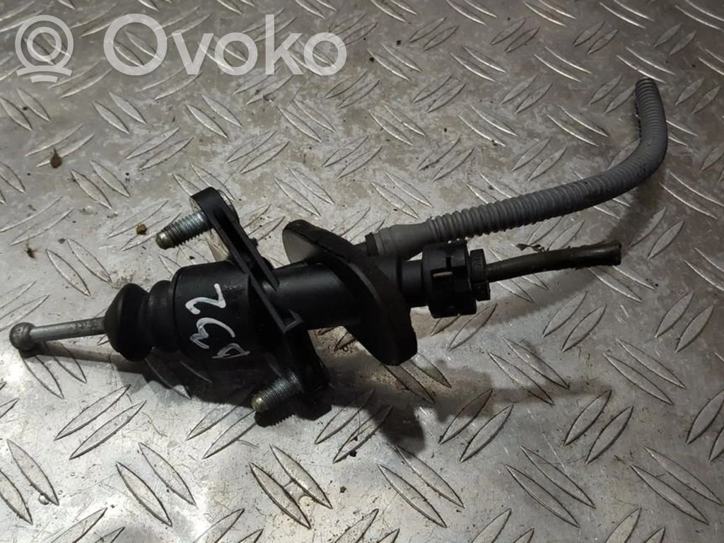 Opel Combo C Kytkimen pääsylinteri 