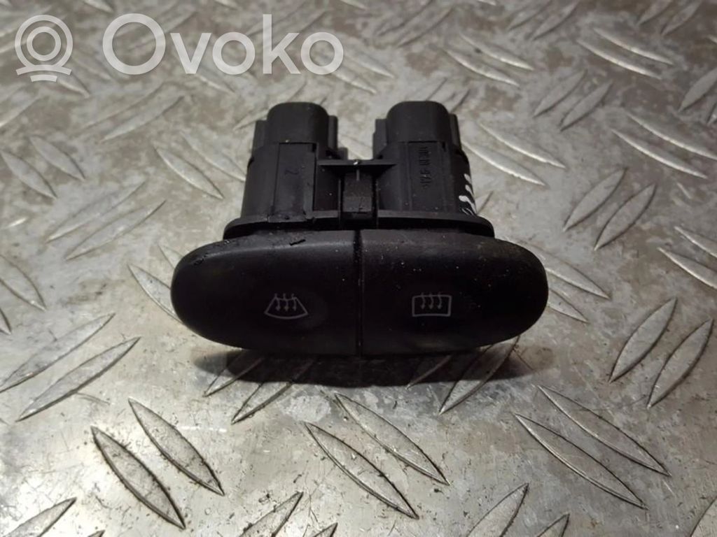Ford Mondeo MK II Comutator încălzire parbriz/lunetă 